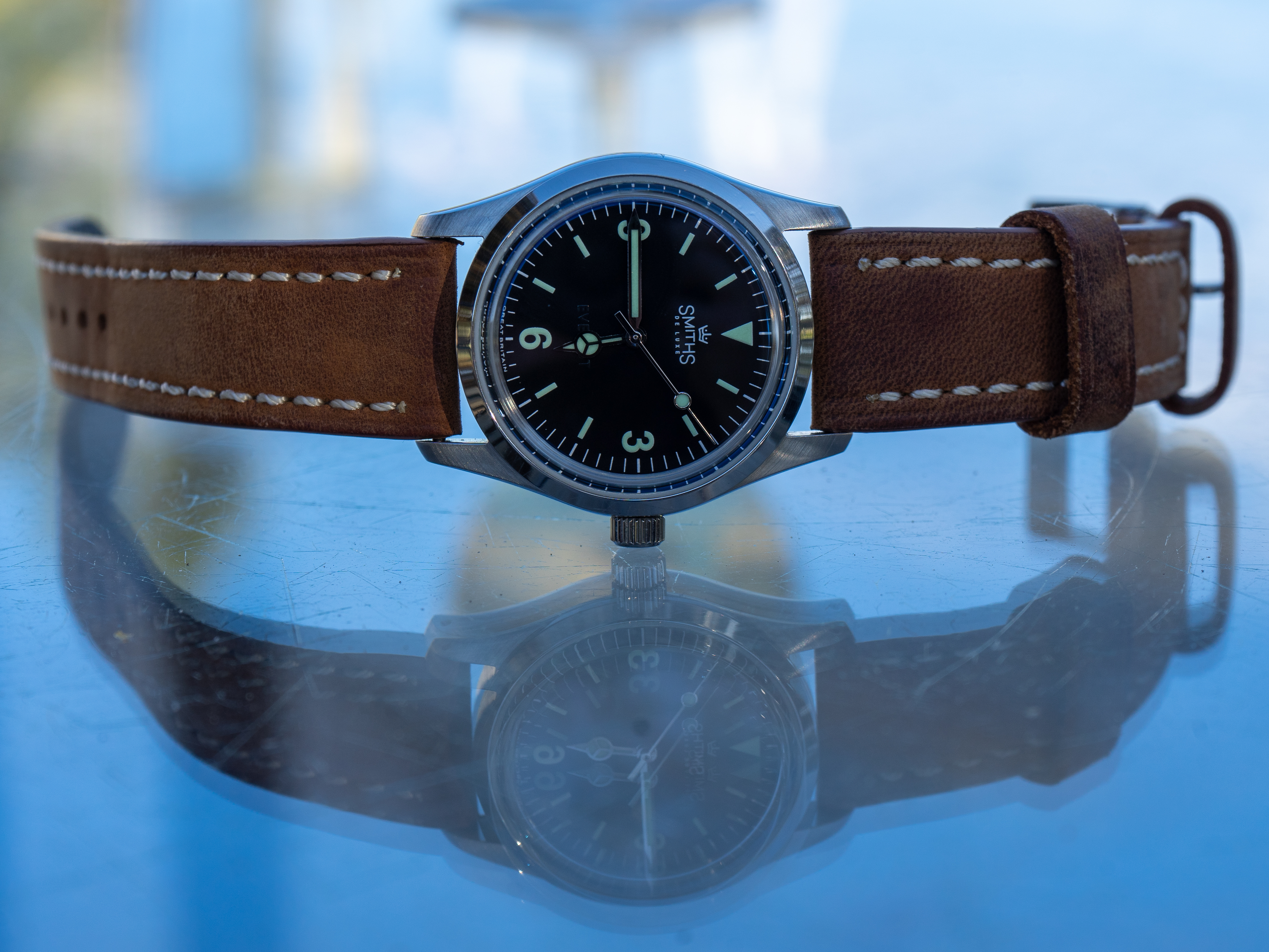 Exploring with the Smiths Everest PRS-25 36mm – WatchYaGot