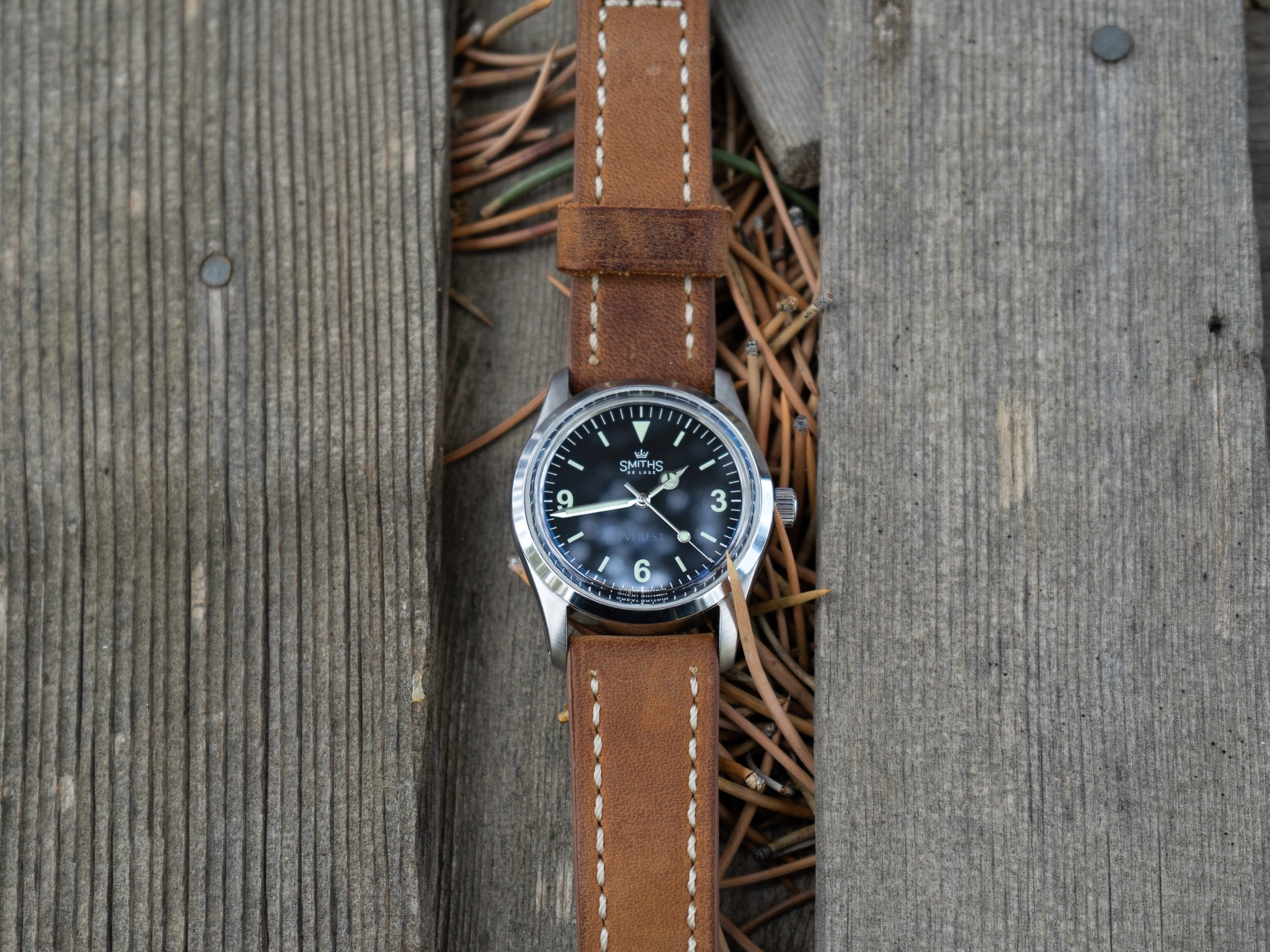 Exploring with the Smiths Everest PRS-25 36mm – WatchYaGot