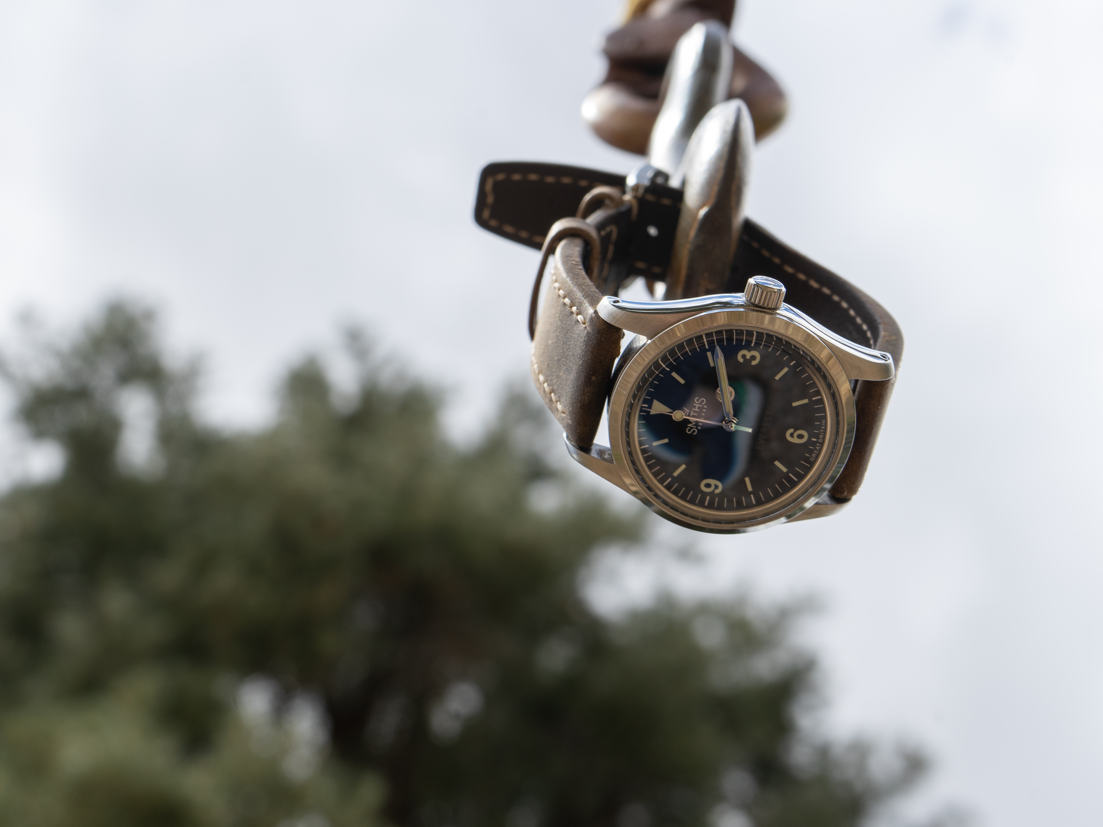 Exploring with the Smiths Everest PRS-25 36mm – WatchYaGot